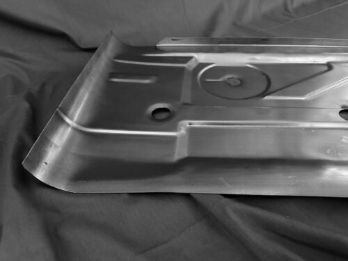 E30 Front bottom repair floor metal panel, Right side (1982 - 1994)