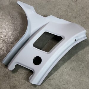 E30 1982–1994 Metal Apron Corner – Right Side (Not M3)