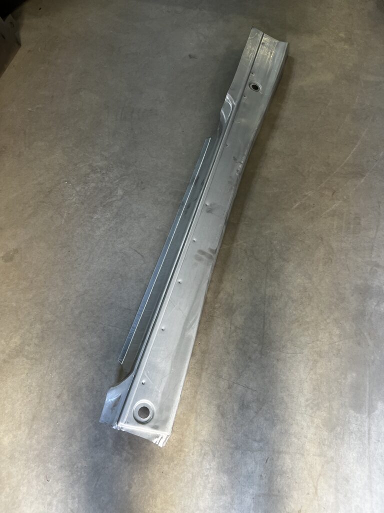 E36 outer sill repair panel – left side (Coupe/Cabrio, 1990–2000)